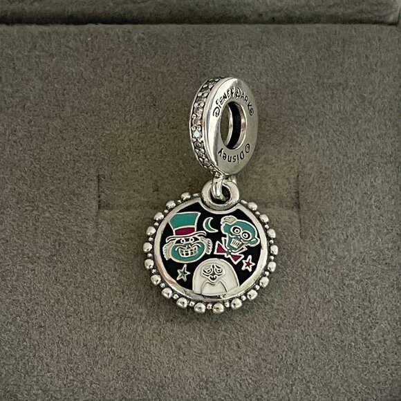 Pandora Halloween 2023 Haunted Mansion Hitchhiking Ghosts Charm - Picture 1 of 4
